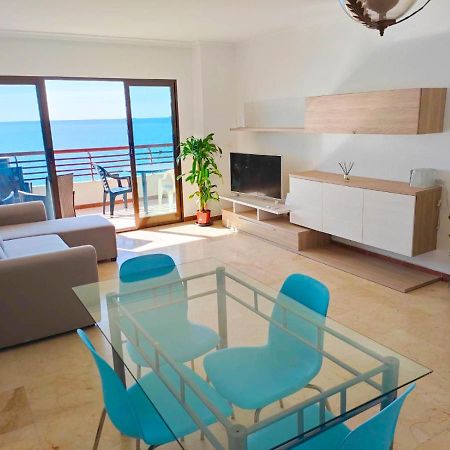 Seaside Serenity: Bright Apartment with Pool and City Proximity Alicante Exterior photo
