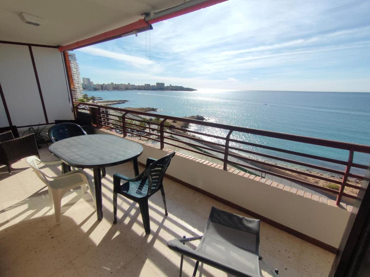 Seaside Serenity: Bright Apartment with Pool and City Proximity Alicante Exterior photo